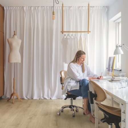 виниловый пол pergo glomma pad pro дуб характерный бледный 40305